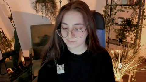 Snapshot of virtualvoyant chatting on 04/19/26, 08:00 your love online show from 04/19/26, 08:00