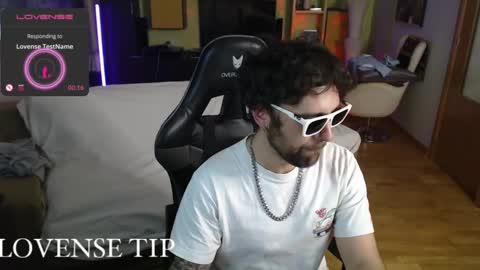 virusz10 online show from 12/22/24, 12:16