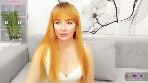 Snapshot of vita_flowen chatting on 10/13/25, 05:07 Vita online show from 10/13/25, 05:07