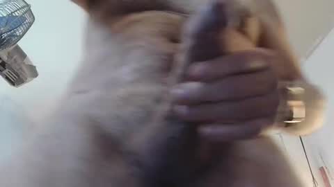 Latin Romantic online show from 12/20/25, 03:19