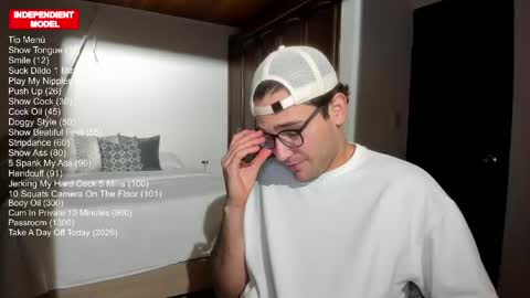 Snapshot of vito_ferrero chatting on 04/21/26, 12:12 Vito Ferrer online show from 04/21/26, 12:12