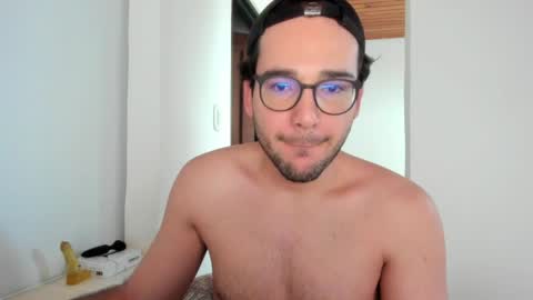 Snapshot of vito_ferrero chatting on 05/06/26, 11:48 Vito Ferrer online show from 05/06/26, 11:48