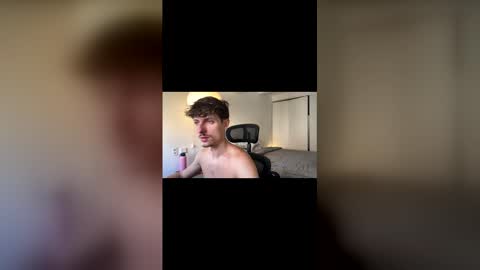 Snapshot of vitoraugustoxxx chatting on 11/28/25, 12:19 vitoraugustoxxx online show from 11/28/25, 12:19