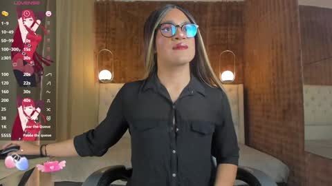 VittaaaPlease help me with your thumbs up its important  online show from 12/16/24, 01:00