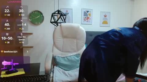 Snapshot of vittoria_lombardi07 chatting on 01/30/25, 01:10 VITTORIA  online show from 01/30/25, 01:10