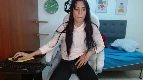 Snapshot of vittoria_lombardi07 chatting on 02/09/25, 01:14 VITTORIA  online show from 02/09/25, 01:14