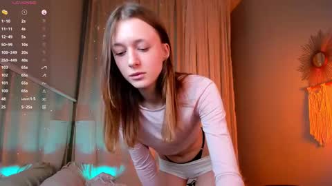 Snapshot of vivalavika chatting on 03/10/26, 06:29 just Vi online show from 03/10/26, 06:29