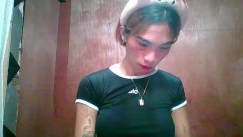 Snapshot of vivamaxgirls chatting on 04/05/26, 06:27 kim online show from 04/05/26, 06:27