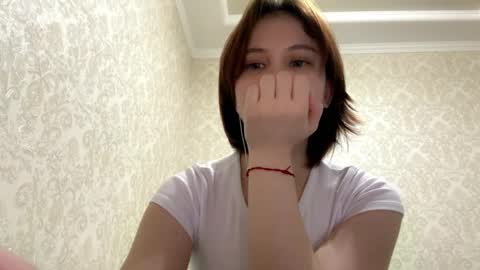 Snapshot of vivatrude chatting on 04/01/26, 02:25 Sonya online show from 04/01/26, 02:25