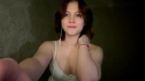 Snapshot of vivatrude chatting on 04/17/26, 03:37 Sonya online show from 04/17/26, 03:37