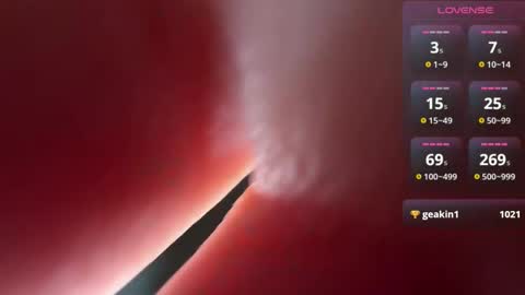 Snapshot of vivi__squirrel chatting on 12/05/25, 06:00 Vivi online show from 12/05/25, 06:00