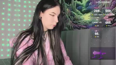Snapshot of vivi__squirrel chatting on 01/13/26, 03:12 Vivi online show from 01/13/26, 03:12