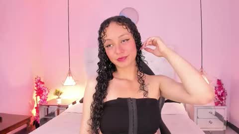 Snapshot of vivi_gh1 chatting on 03/10/26, 03:44 Vivi online show from 03/10/26, 03:44