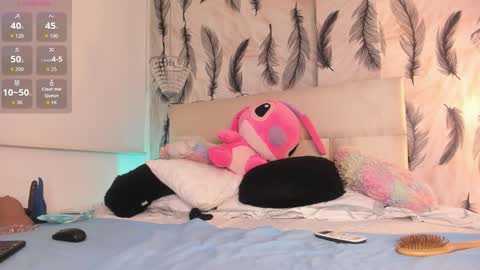 Snapshot of vivi_prinncess chatting on 11/30/25, 01:09 Viviana online show from 11/30/25, 01:09