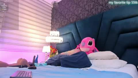 Snapshot of vivi_prinncess chatting on 05/22/26, 12:18 Viviana online show from 05/22/26, 12:18