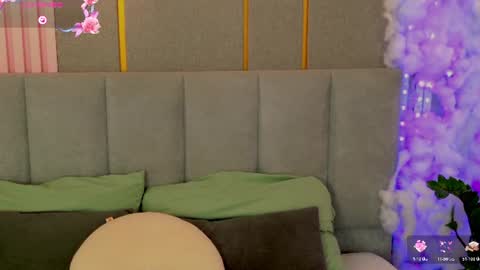 Snapshot of vivi_west chatting on 07/04/26, 06:14 vivi_west online show from 07/04/26, 06:14