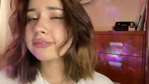 Snapshot of viviaaan_n chatting on 08/02/26, 04:16 Vivian online show from 08/02/26, 04:16