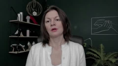 Vivian online show from 01/14/26, 07:03