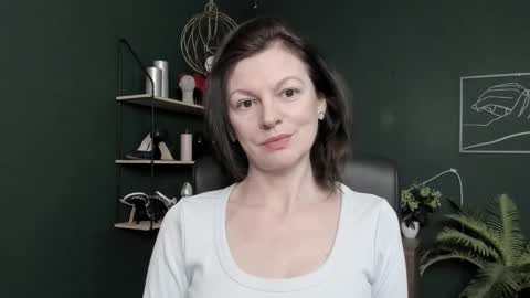 Snapshot of vivian_dream chatting on 03/19/26, 06:50 Vivian online show from 03/19/26, 06:50