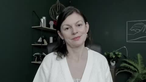 Snapshot of vivian_dream chatting on 03/23/26, 06:50 Vivian online show from 03/23/26, 06:50