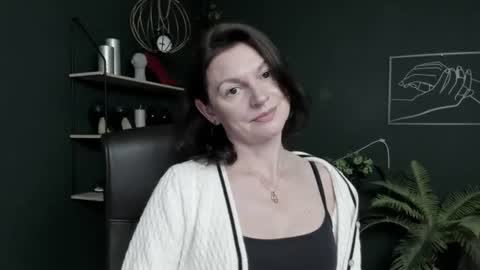 Snapshot of vivian_dream chatting on 07/07/26, 07:23 Vivian online show from 07/07/26, 07:23