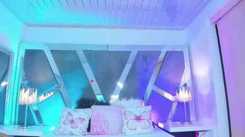 Vivian Monroe online show from 09/27/25, 01:27