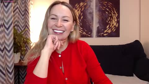 Snapshot of vivian_soul chatting on 12/02/25, 04:35 Vivian online show from 12/02/25, 04:35