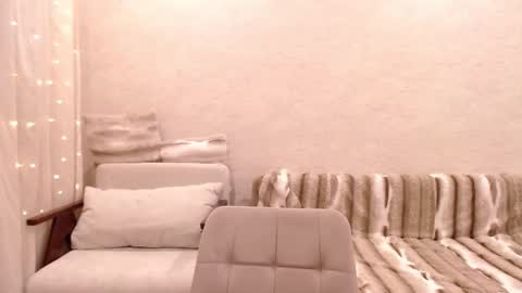 Snapshot of vivian_soul chatting on 03/06/26, 04:25 Vivian online show from 03/06/26, 04:25