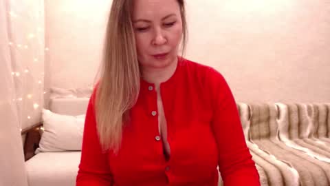 Snapshot of vivian_soul chatting on 03/12/26, 04:57 Vivian online show from 03/12/26, 04:57