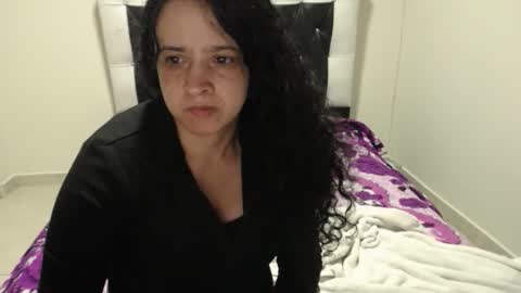 Snapshot of vivian_walt_ chatting on 06/11/26, 05:38 melissa online show from 06/11/26, 05:38