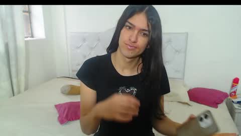 Snapshot of vivianalatin chatting on 04/14/26, 11:16 instagram Viviana73215 online show from 04/14/26, 11:16