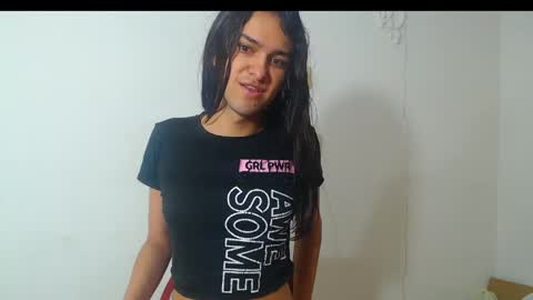 Snapshot of vivianalatin chatting on 04/16/26, 12:17 instagram Viviana73215 online show from 04/16/26, 12:17