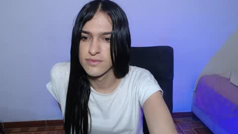 Snapshot of vivianalatin chatting on 06/27/26, 12:22 instagram Viviana73215 online show from 06/27/26, 12:22