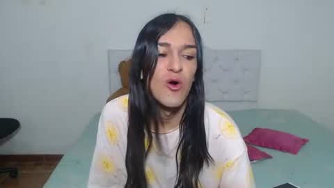 Snapshot of vivianalatin chatting on 08/06/26, 01:24 instagram Viviana73215 online show from 08/06/26, 01:24