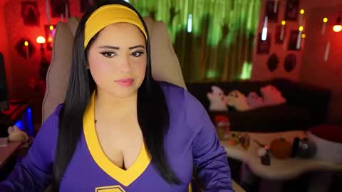 Vivi online show from 10/18/25, 04:59