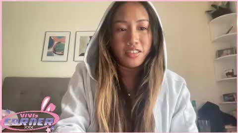 Snapshot of viviandela97 chatting on 07/05/26, 10:17 viviandela97 online show from 07/05/26, 10:17