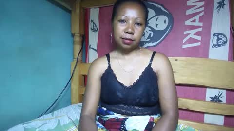 viviane0812 online show from 02/22/25, 11:13