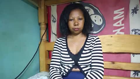 viviane0812 online show from 03/01/25, 03:49