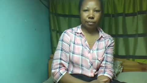 viviane0812 online show from 09/30/25, 02:44