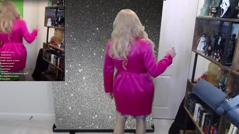 Snapshot of vivianfrost chatting on 01/08/25, 05:05 VivianFrosty online show from 01/08/25, 05:05