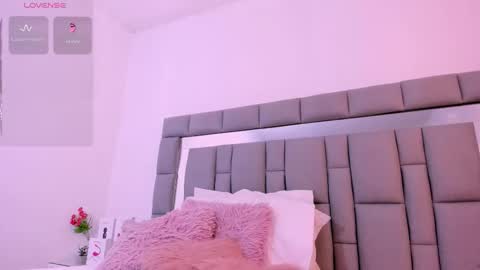 Vivi online show from 10/03/25, 12:02