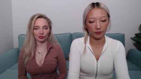 vivianwinters online show from 11/21/25, 07:45