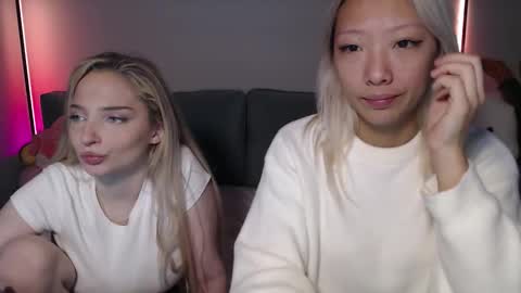 vivianwinters online show from 11/30/25, 09:41