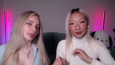 vivianwinters online show from 12/02/25, 09:21