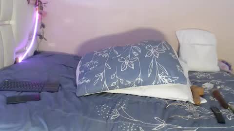 Snapshot of vivibless chatting on 02/16/26, 10:06 vivi online show from 02/16/26, 10:06