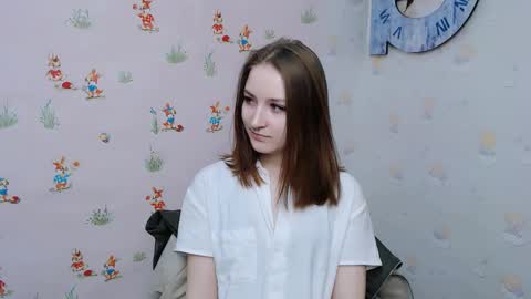 Snapshot of vivienalles_ chatting on 12/02/24, 11:01 vivienalles_ online show from 12/02/24, 11:01