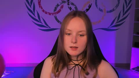 Snapshot of vivienleeigh chatting on 12/03/24, 07:22 Vivien online show from 12/03/24, 07:22