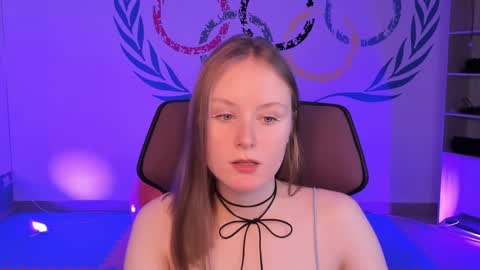 Snapshot of vivienleeigh chatting on 12/09/24, 01:02 Vivien online show from 12/09/24, 01:02