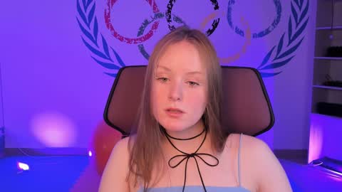 Snapshot of vivienleeigh chatting on 12/09/24, 04:05 Vivien online show from 12/09/24, 04:05