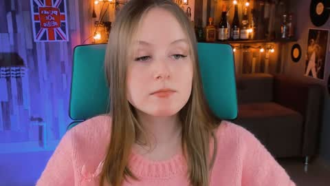 Snapshot of vivienleeigh chatting on 01/22/25, 02:35 Vivien online show from 01/22/25, 02:35